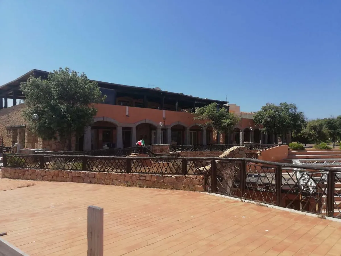 בית נופש הוילה Trinità dʼAgultu Sardegna Isola Rossa La Terrazza Panoramiccissimo Cod Iun S 8250